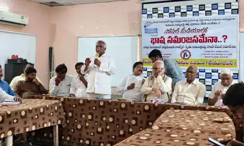 Justice Sudarshan Reddy calls for self-regulation on social media at round table