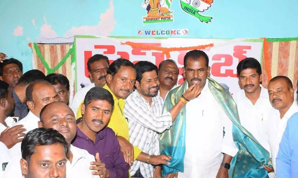 MLA feted by journos