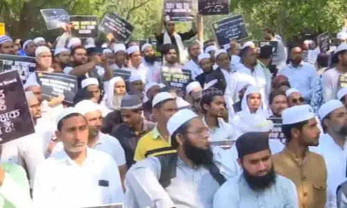 AIMPLB Protests Against Waqf (Amendment) Bill 2024 Amid Parliamentary Session