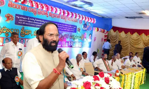 Retired staff hold cultural festival