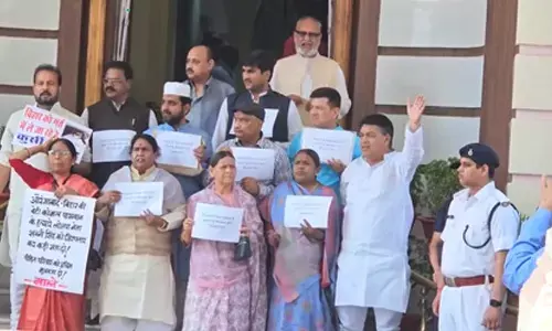 RJD lawmakers stage protest in and outside Assembly over rising crime in Bihar