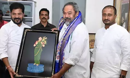 Actor R. Narayana Murthy Meets Telangana CM Revanth Reddy at Jubilee Hills Residence