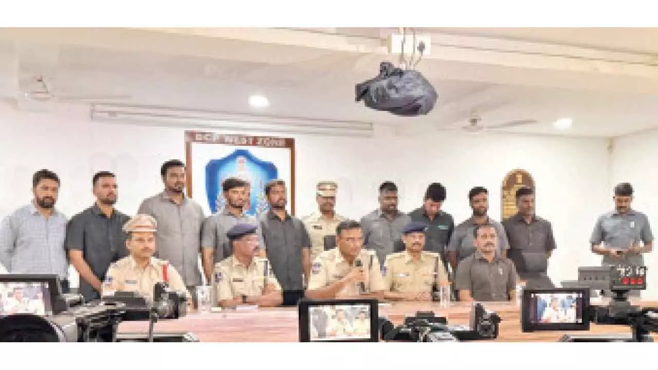 Man arrested for breaking into BJP MP DK Aruna’s house