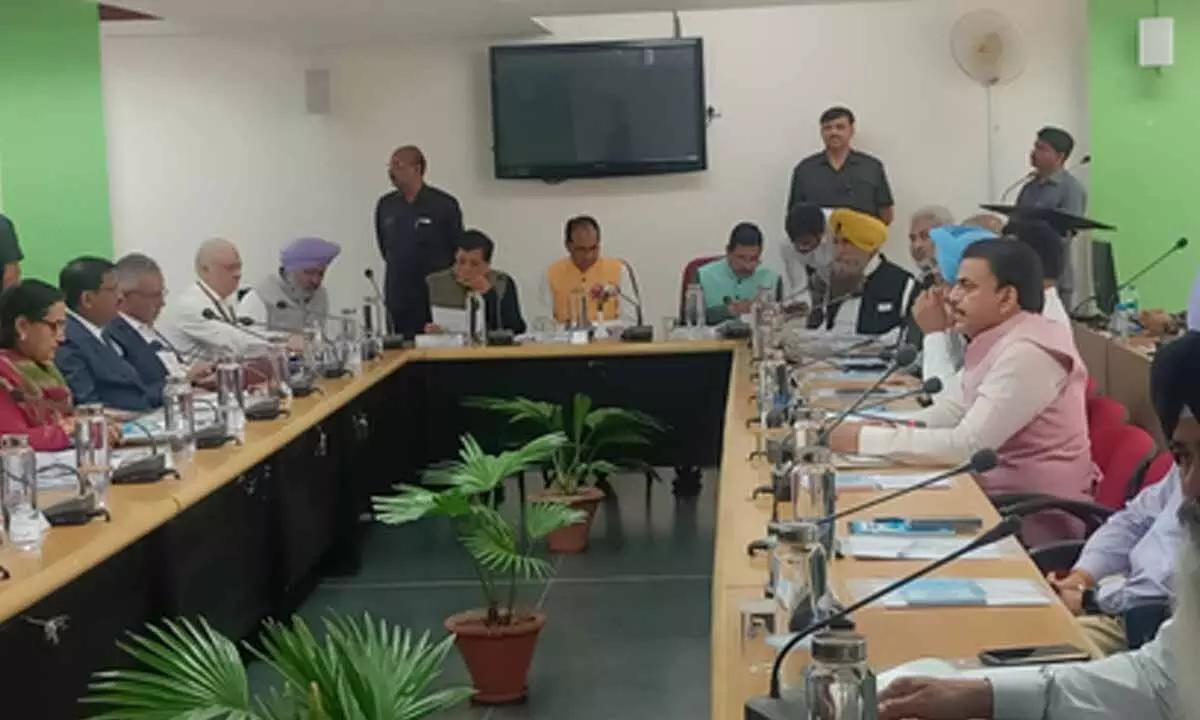 Farmer Union leaders meet Central team in Chandigarh to discuss MSP guarantee for crops Farmer Union leaders meet Central team in Chandigarh to discuss MSP guarantee for crops