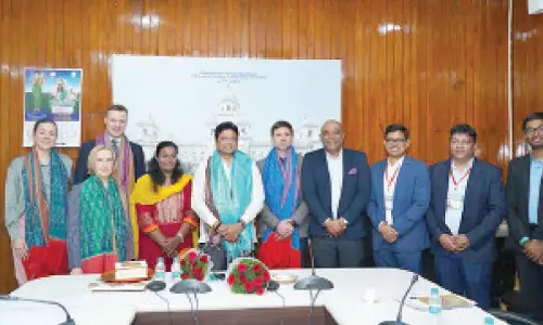 Russian officials show keen interest in Rising Telangana