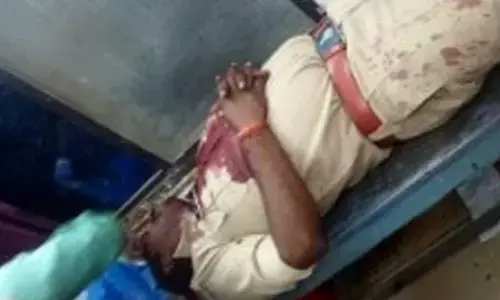 After ASIs death in mob attack, govt transfers Mauganj DM and SP