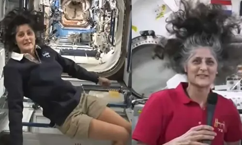 Why Female Astronauts Prefer Open Hair in Space