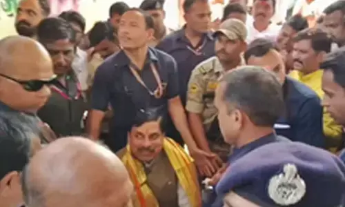 MP CMs visit to Karila Dham takes unexpected turn