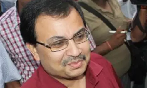 Calcutta HC clears Kunal Ghoshs trip abroad with Bengal CM, checks source of funds