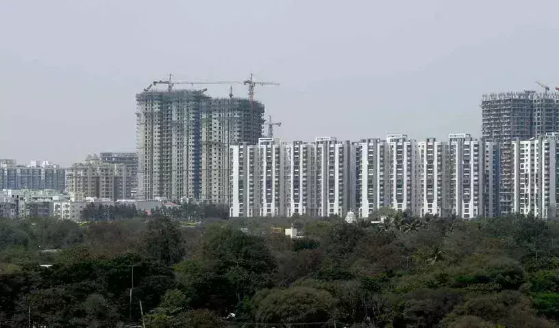 Hyderabad Sees 1% Increase in Premium Home Registrations, Overall Market Declines by 16%