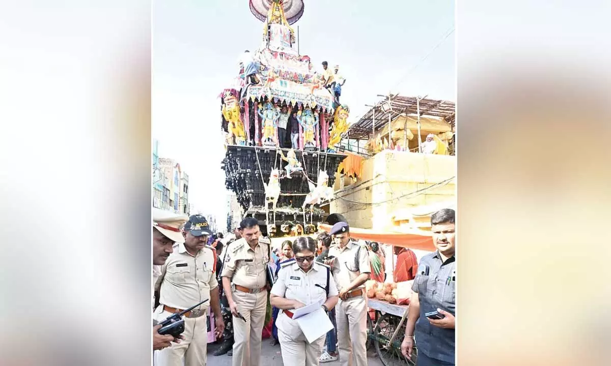 SP inspects security preps forkadiri chariot festival today SP inspects security preps forkadiri chariot festival today