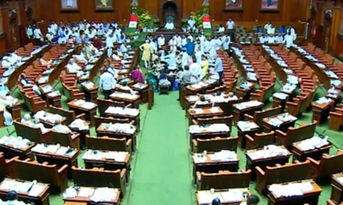Honey trap row echoes in Ktaka Assembly for second consecutive day