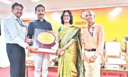 SCR bags Railway Minister Rajbhasha Shield