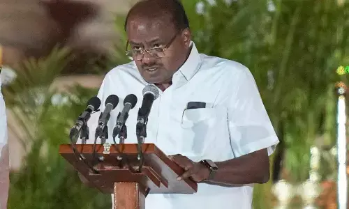 Kumaraswamy Secures Gadkari’s Support for Bengaluru’s STRR and Other Road Projects