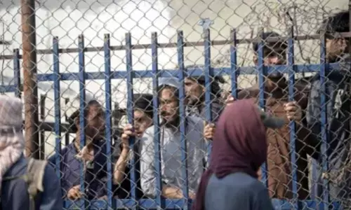 No change in deadline for Afghan citizens to leave country: Pakistan