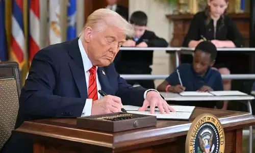 Trump signs executive order to ‘eliminate’ Education Dept