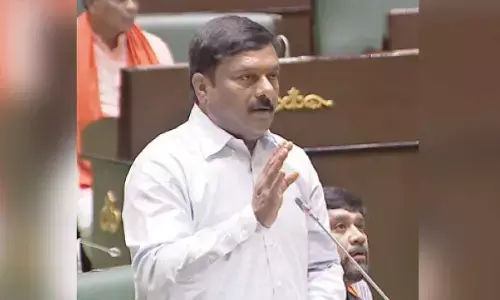 Cong pushing TG into debt trap, warns BJP leader