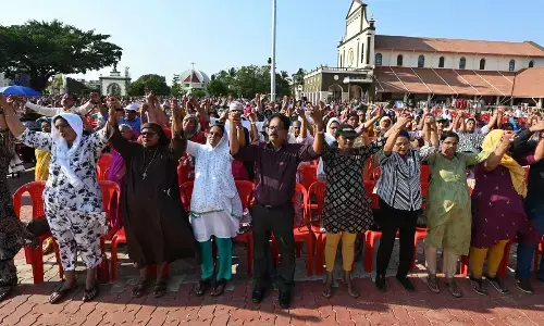 Mega Bible Convention in Mangalore Inspires Thousands, Approaches Grand Finale