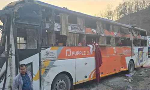 Three killed as bus overturns in MPs Jabalpur