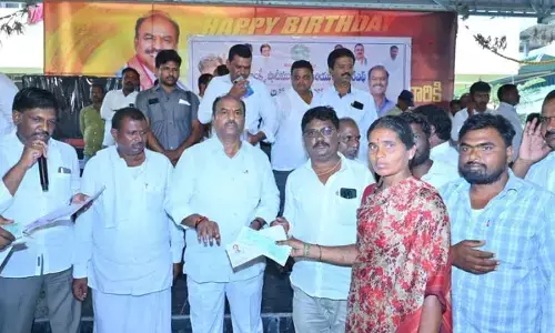MLA Bandla Krishna Mohan Reddy Distributes Kalyana Lakshmi & Shaadi Mubarak Cheques to 900 Beneficiaries in Gadwal