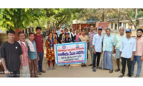 NSS students raise awareness on Swachh Bharat in Chandubhatla village