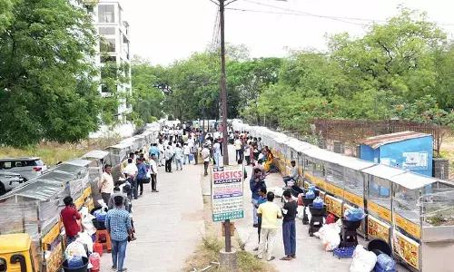 Empowering the jobless: Egg carts worth Rs 60L distributed