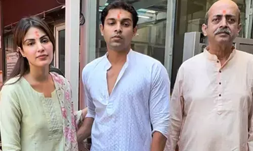 Rhea Chakraborty visits Siddhivinayak Temple after clean chit in Sushant Singh Rajput case