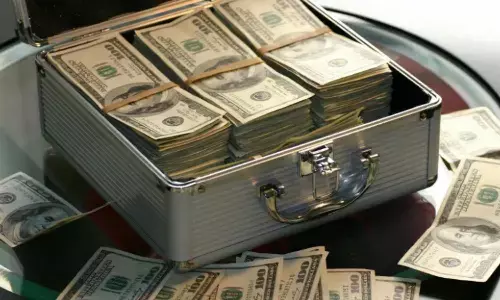 How Casinos Reward Players Who Deposit Big Money