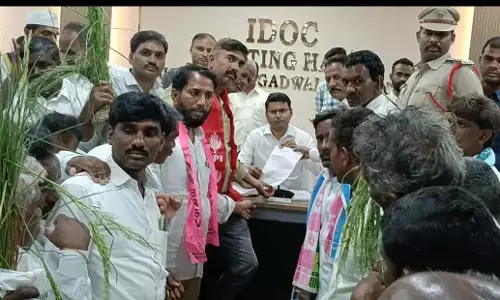 RDS Farmers Struggle for Water: BRS Leaders Demand Action from CM Revanth Reddy