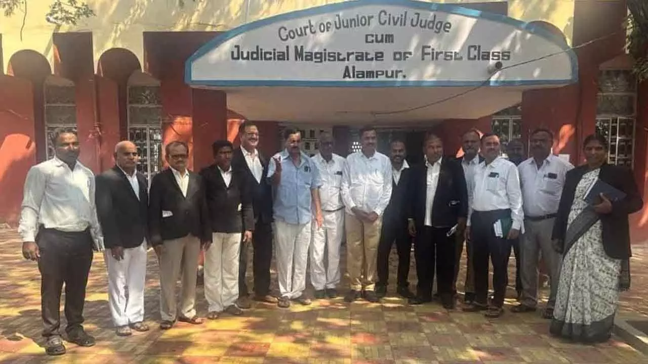 Alampur Lawyers Boycott Court Proceedings on March 25 to Protest Advocate’s Murder. Alampur Lawyers Boycott Court Proceedings on March 25 to Protest Advocate’s Murder.