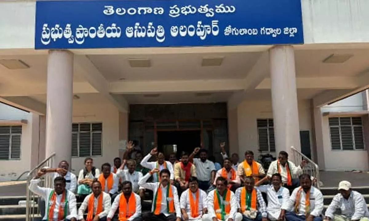 BJP Leaders Protest Demanding Immediate Opening of 100-Bed Area Hospital at Alampur X Road
