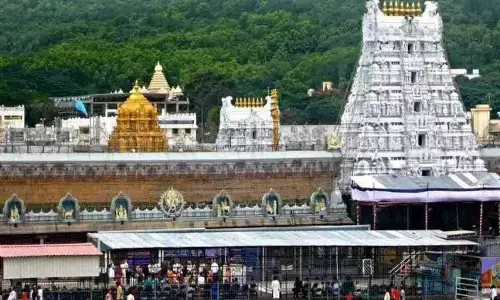 Expedite Venkateswara temple works in Karimangar, urges Bandi
