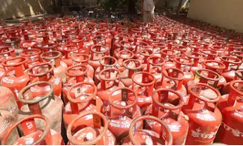 Commercial LPG Cylinder Price Cut by ₹33.50; New Rates in Delhi, Mumbai, Hyderabad