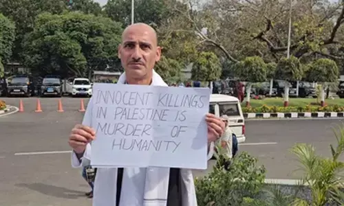 Congress MLA in J&K protests over civilian killings in Palestine