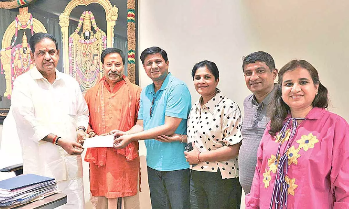 Rs 10.11L donated to TTD Rs 10.11L donated to TTD
