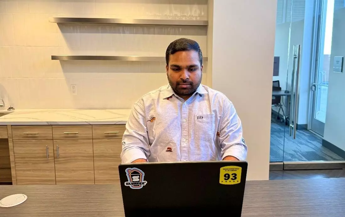 Decentralized Authentication: Securing Fuel Stations and Eliminating Unauthorized Transactions Decentralized Authentication: Securing Fuel Stations and Eliminating Unauthorized Transactions