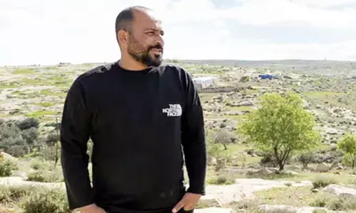 Israel releases Oscar-winning Palestinian director