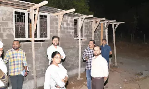 Complete Indiramma housing construction quickly: DC