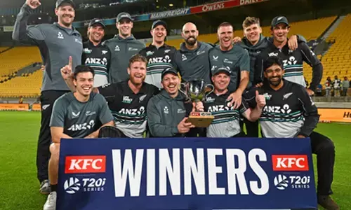 Seifert, Neesham power New Zealand to 4-1 series win over Pakistan