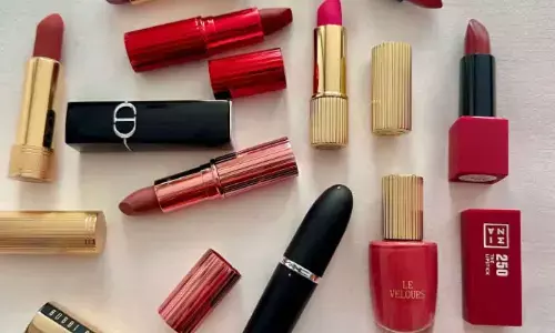 Lipstick Side Effects: Essential Facts Everyone Should Know