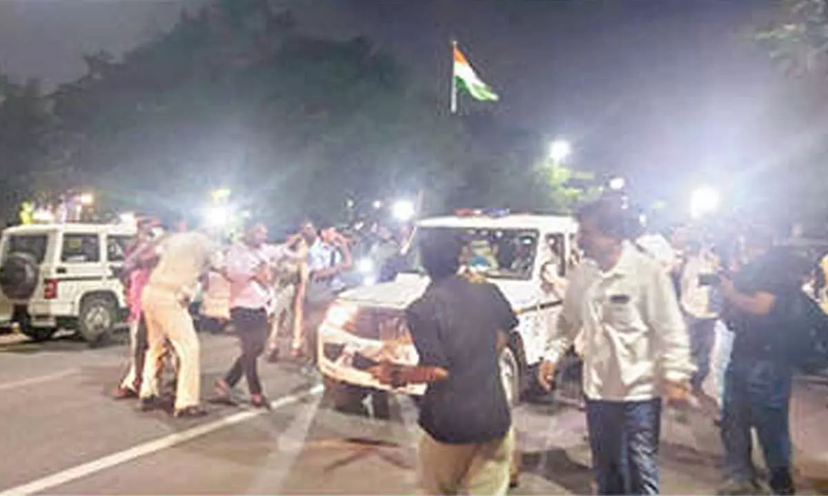 Security personnel evict Congress MLAs Security personnel evict Congress MLAs