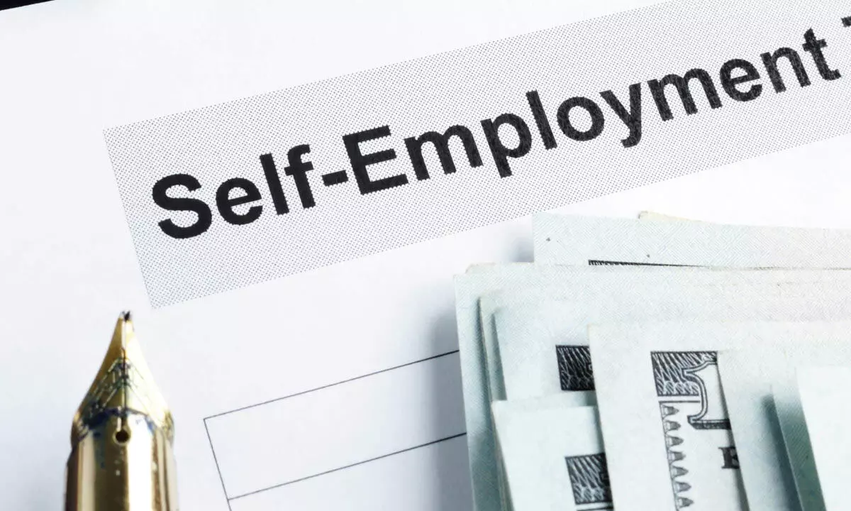 Youth Urged to Utilize Rajiv Yuva Shakti Bhavita Scheme for Self-Employment Youth Urged to Utilize Rajiv Yuva Shakti Bhavita Scheme for Self-Employment