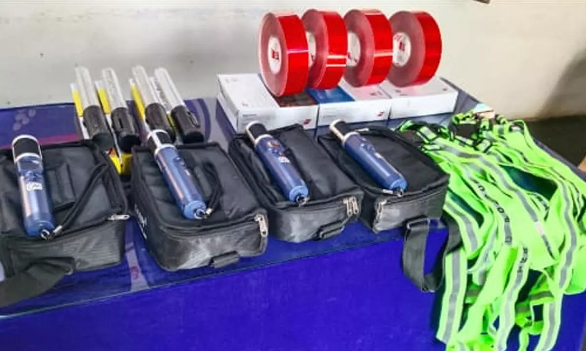 Jogulamba Gadwal Police Equipped with Advanced Traffic Management Tools Jogulamba Gadwal Police Equipped with Advanced Traffic Management Tools