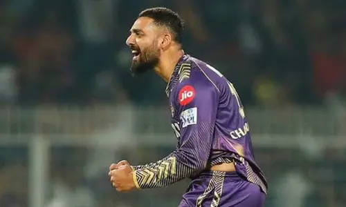 Varun, Moeen restrict RR to 151/9 on sluggish track