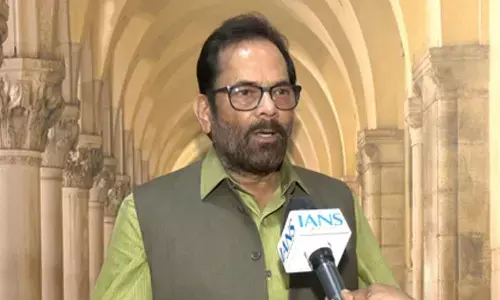 BJPs Mukhtar Abbas Naqvi slams Akhilesh Yadavs fragrance vs stench remark