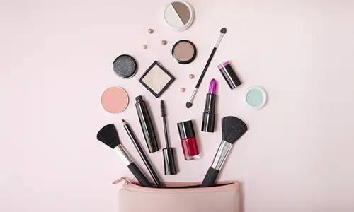 Stay Flawless This Summer: Sweatproof Makeup Must-Haves for Hot Weather