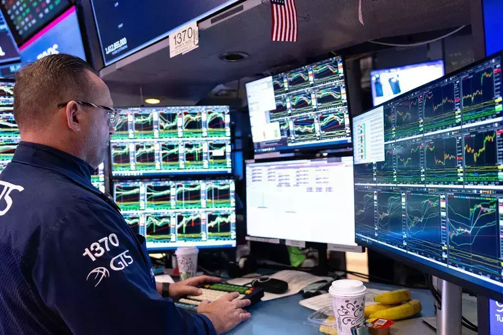 Auto Stocks Hit Hard as Investors React to Trump’s New Tariffs