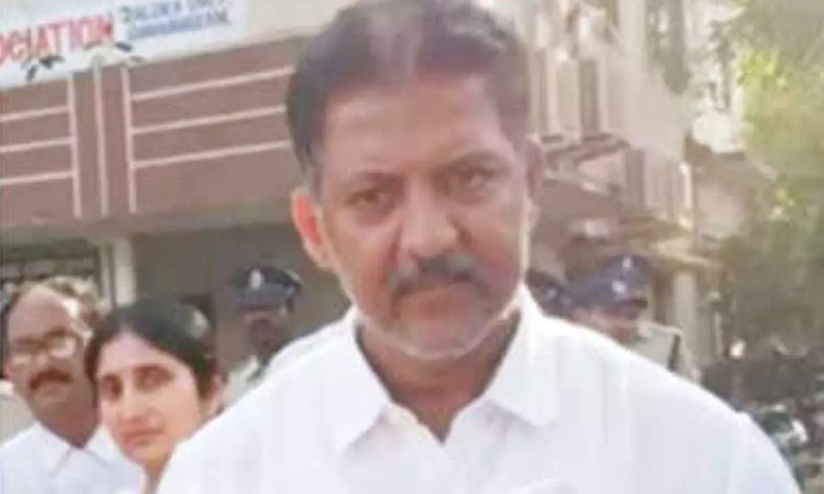 Sessions court rejects bail to Vamsi