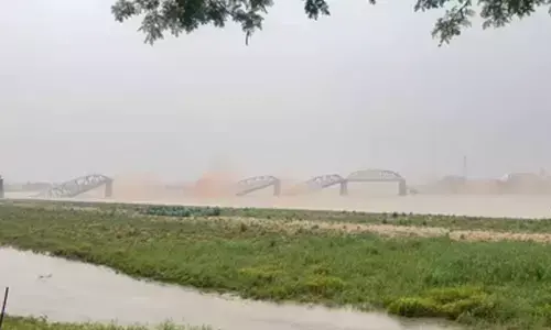 10 people killed in powerful earthquake in Myanmar