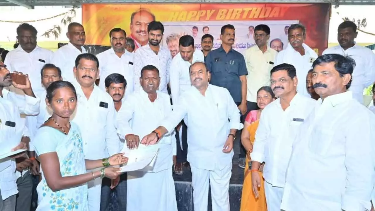 MLA Bandla Krishna Mohan Reddy Distributes CM Relief Fund Cheques to Needy Patients in Gadwal